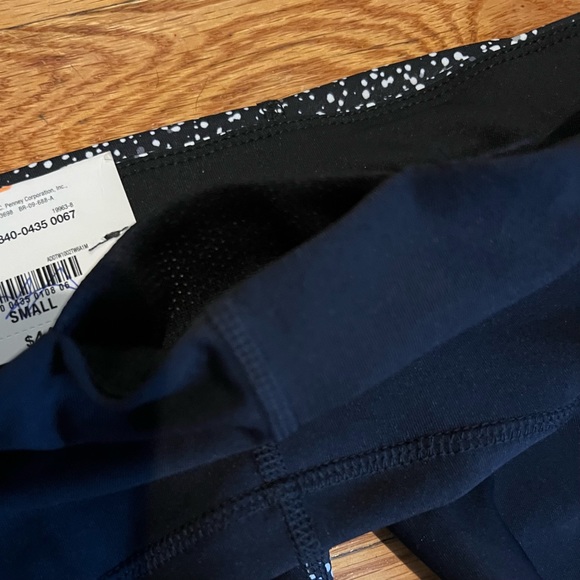 Xersion Train Compression Leggings Size Small Black/White NWT - Picture 7 of 8